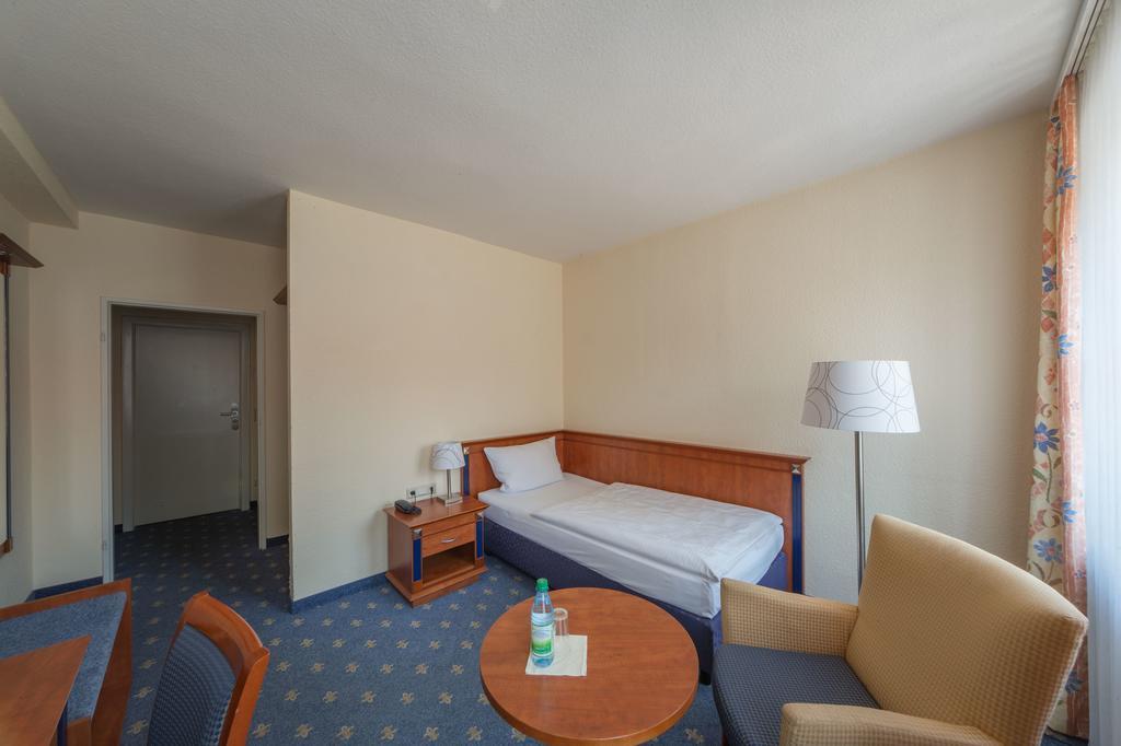 Hotel Am See Salzgitter Dış mekan fotoğraf
